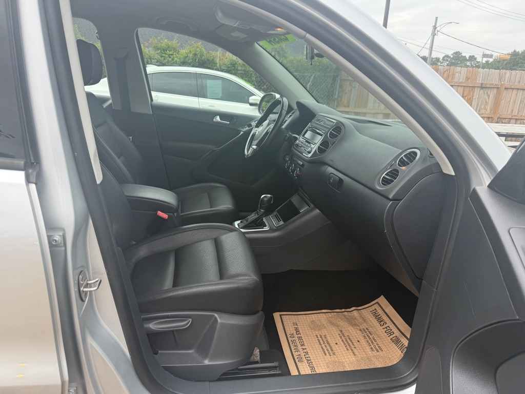 Volkswagen Tiguan  2013