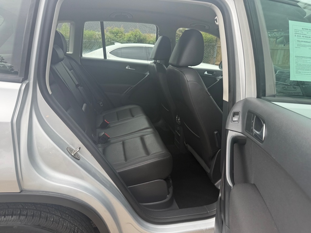 Volkswagen Tiguan  2013