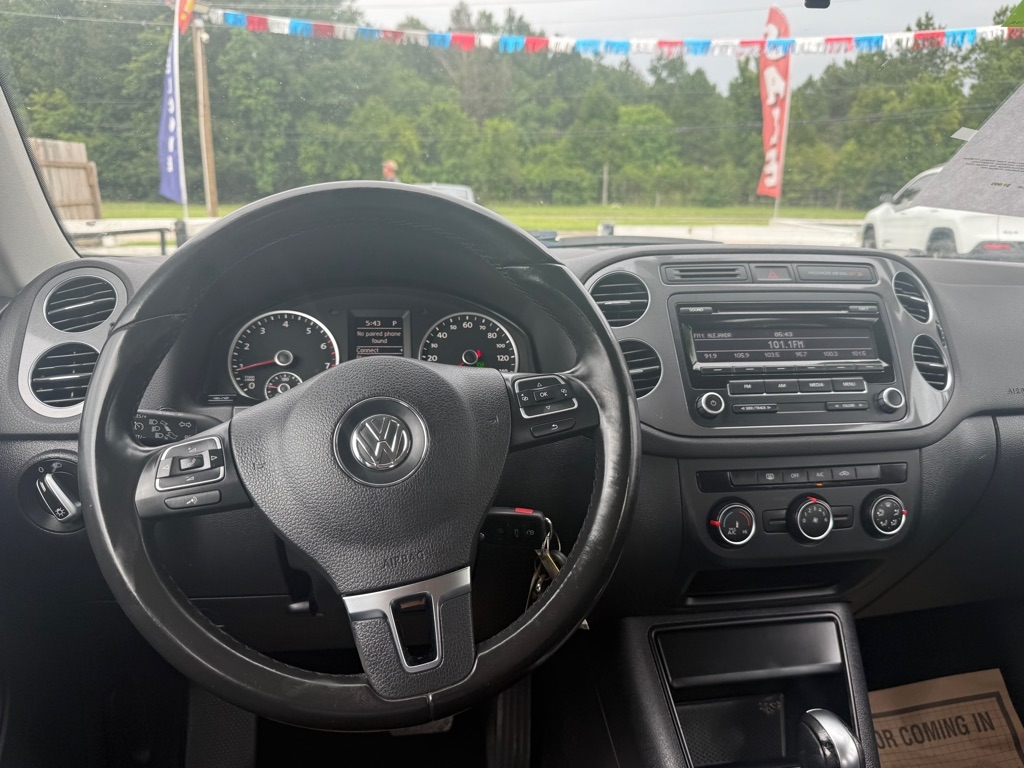 Volkswagen Tiguan  2013
