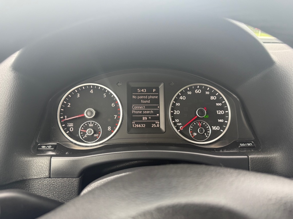 Volkswagen Tiguan  2013