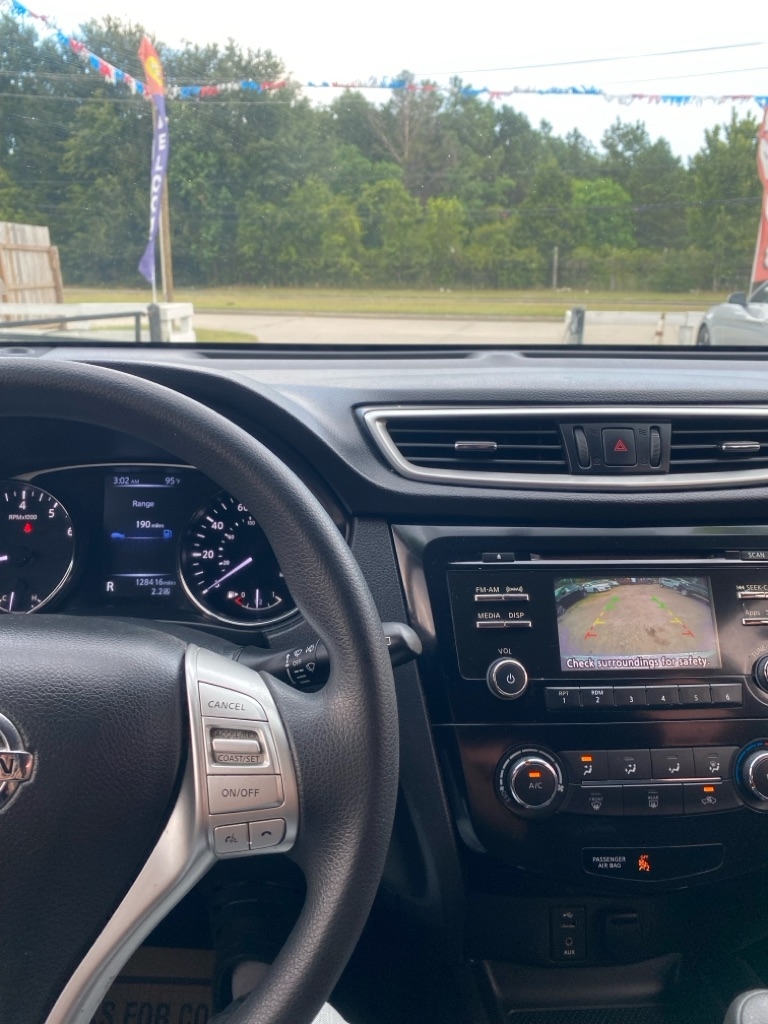 Nissan Rogue  2015