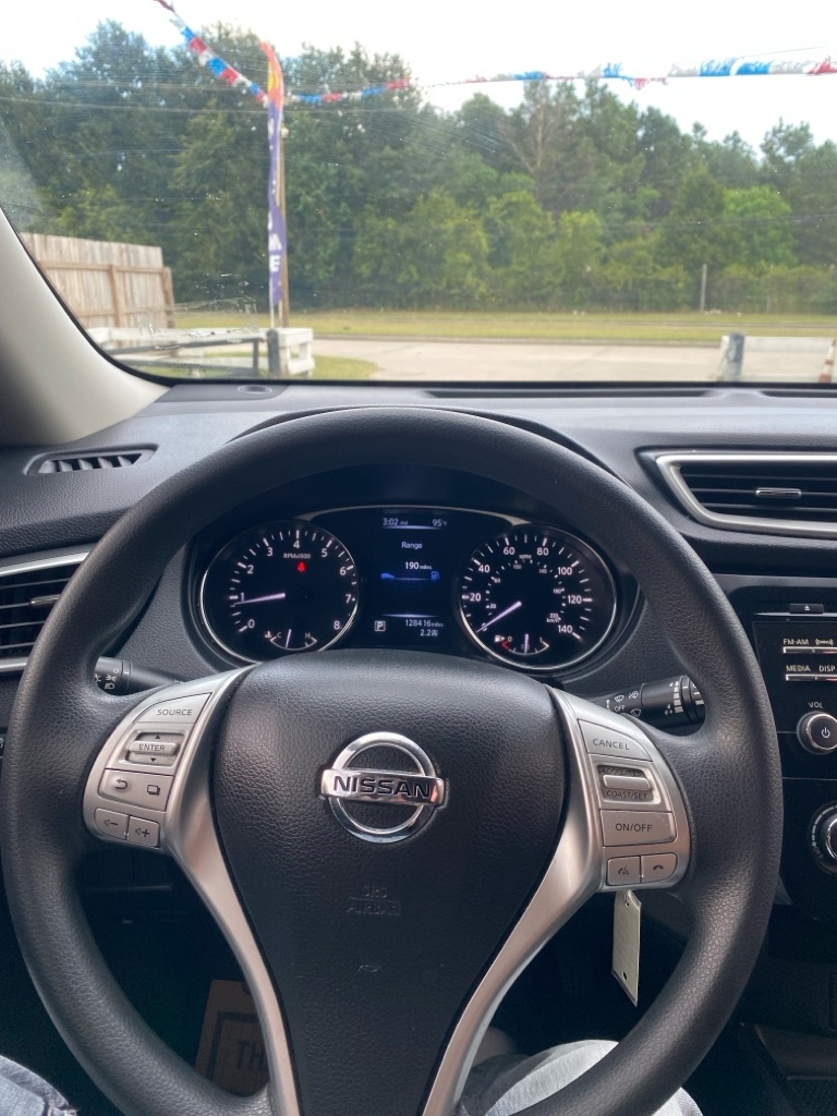 Nissan Rogue  2015