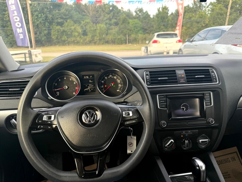 Volkswagen Jetta  2017