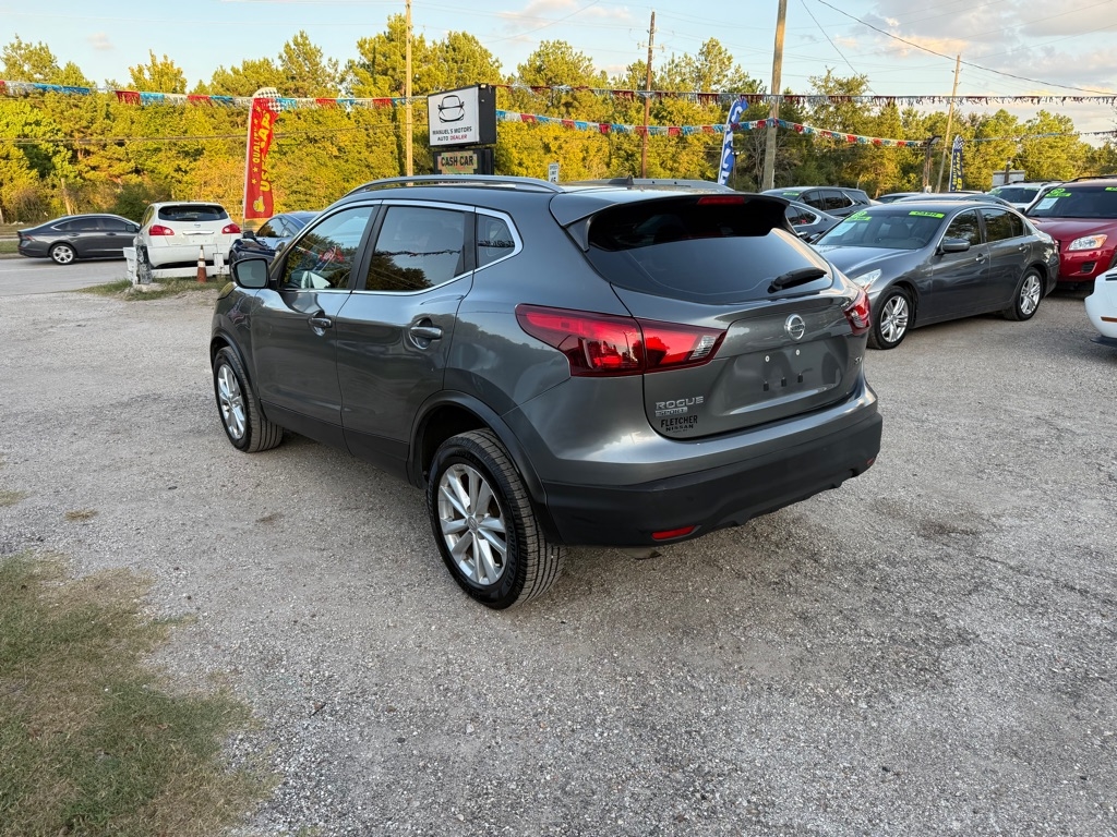 Nissan Rogue Sport  2018