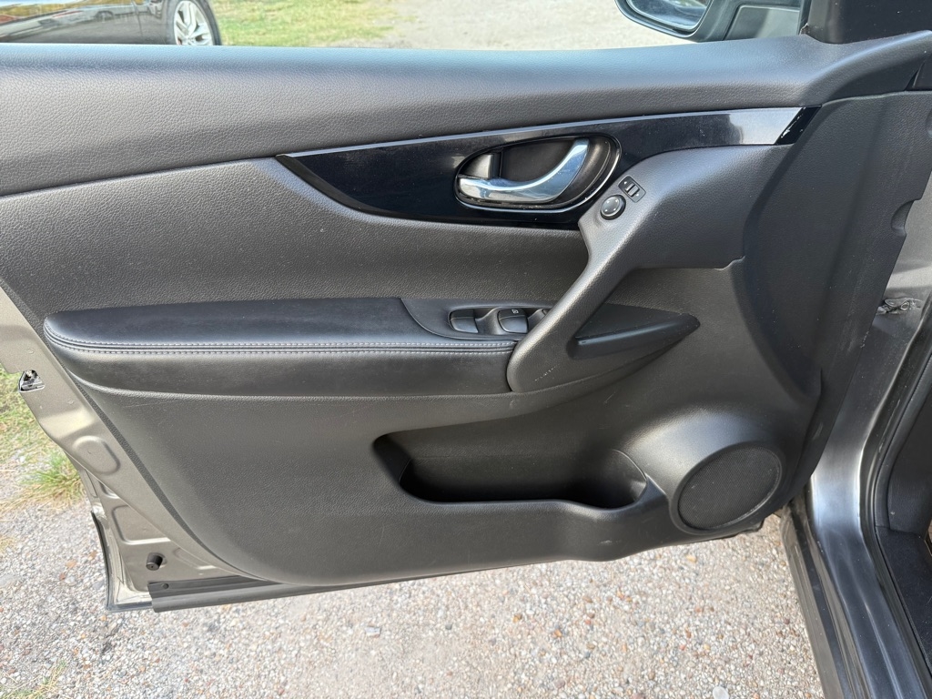 Nissan Rogue Sport  2018
