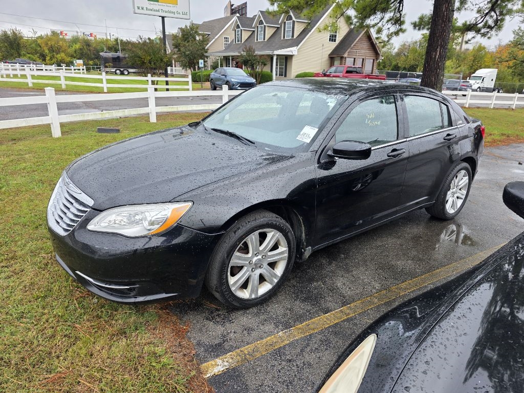 2013 Chrysler 200 Touring