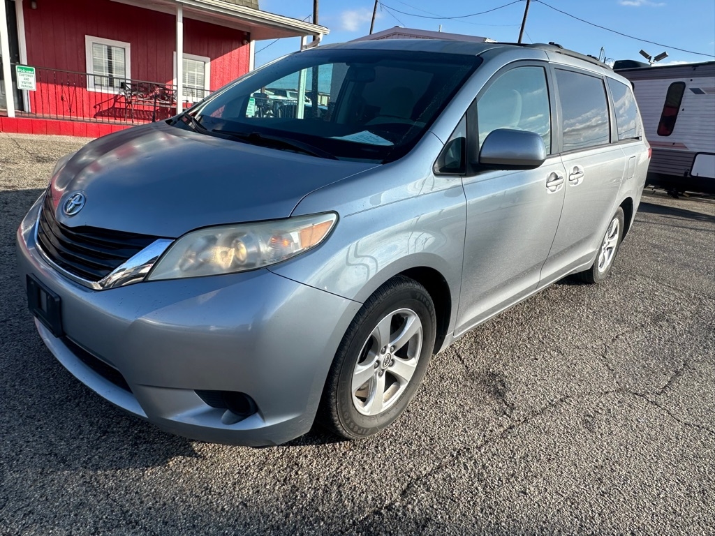 2013 Toyota Sienna 