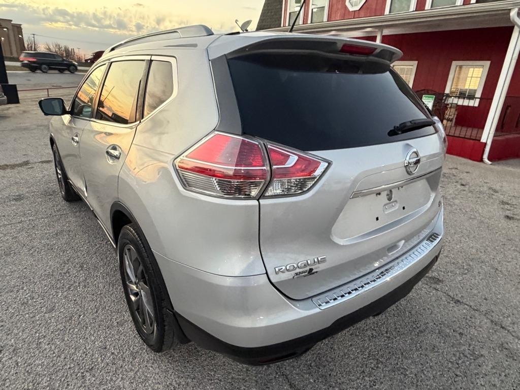 Nissan Rogue  2016