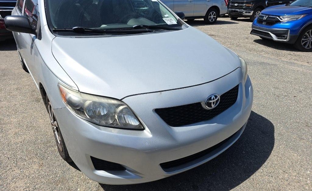 Toyota Corolla  2010