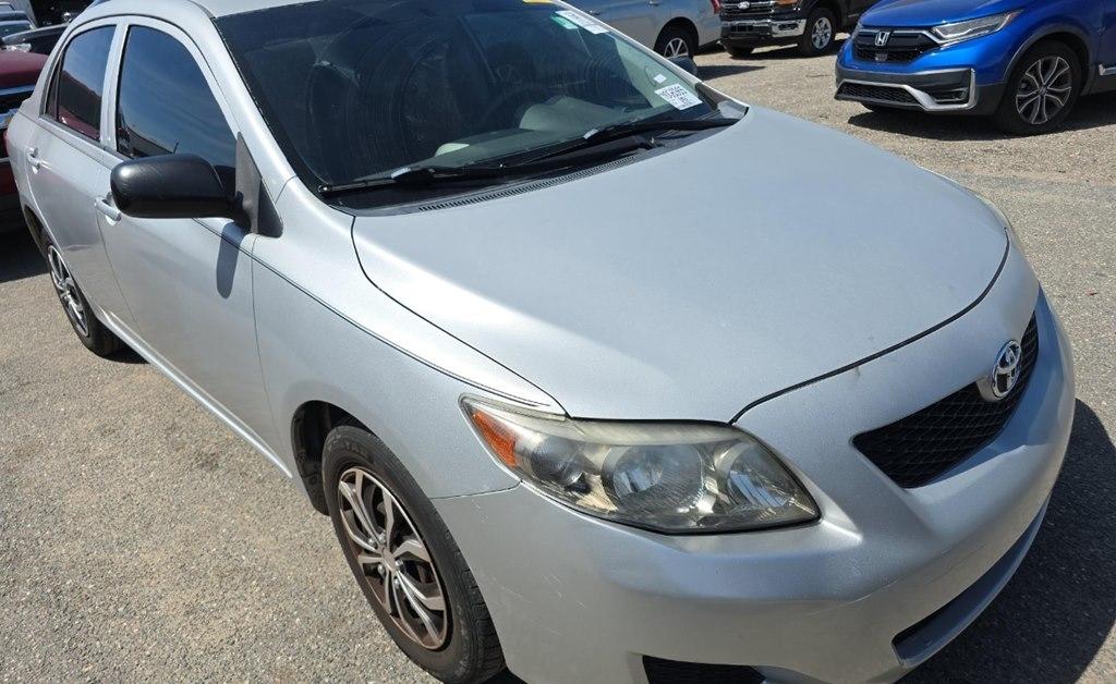 Toyota Corolla  2010