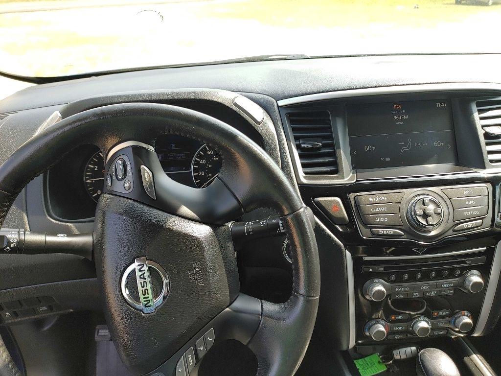 Nissan Pathfinder  2019