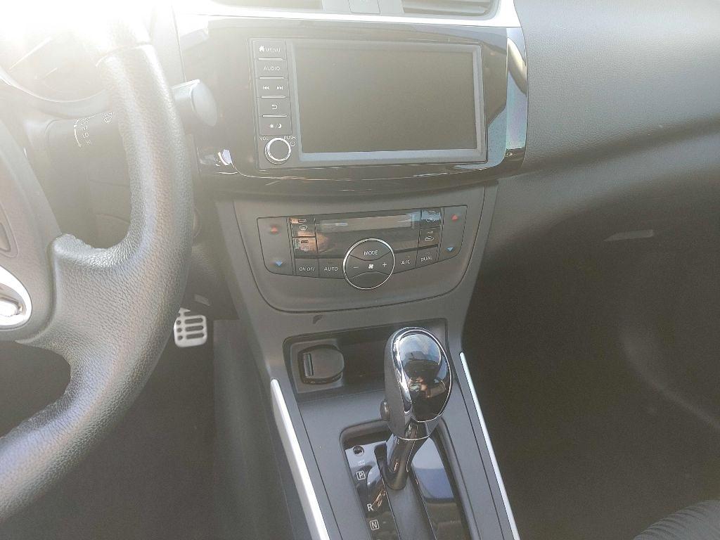 Nissan Sentra  2019