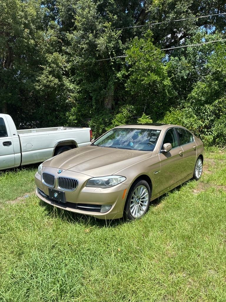 BMW 5-Series  2013