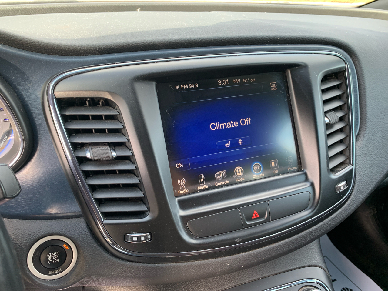 Chrysler 200 4dr Sdn S FWD 2016 Chrysler 200 4dr Sdn S FWD 2016