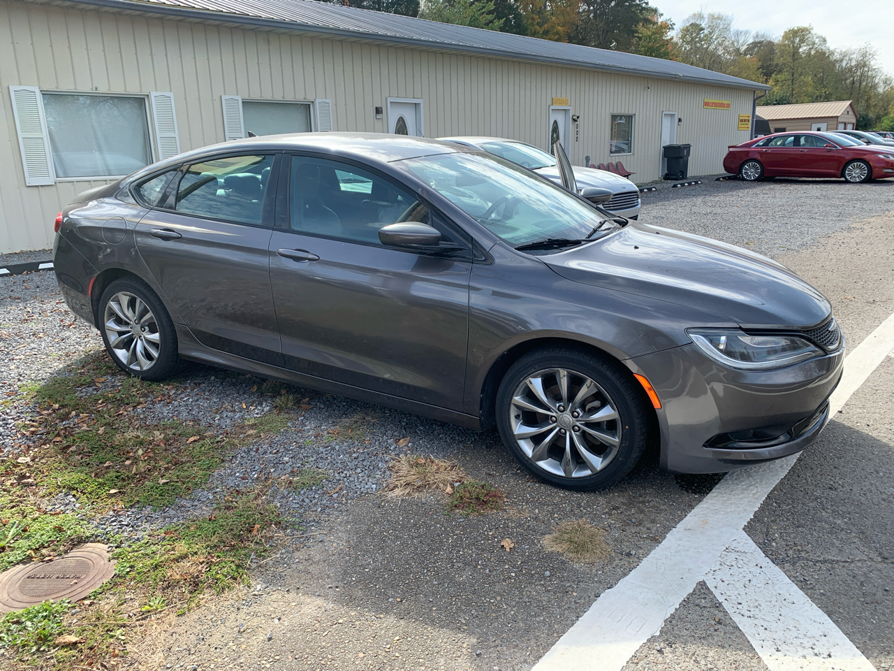 Chrysler 200 4dr Sdn S FWD 2016 Chrysler 200 4dr Sdn S FWD 2016
