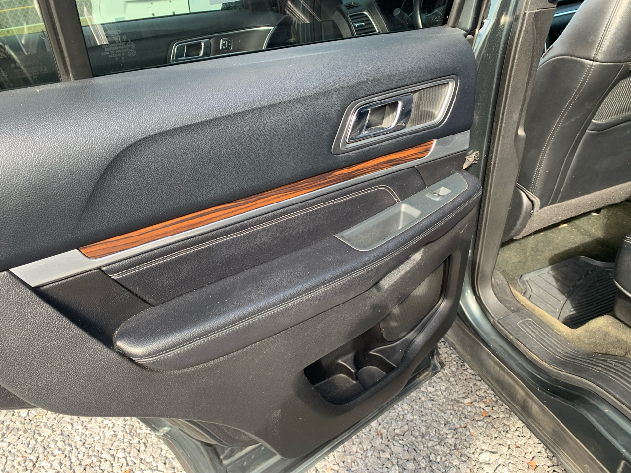 Ford Explorer FWD 4dr Limited 2016 Ford Explorer FWD 4dr Limited 2016