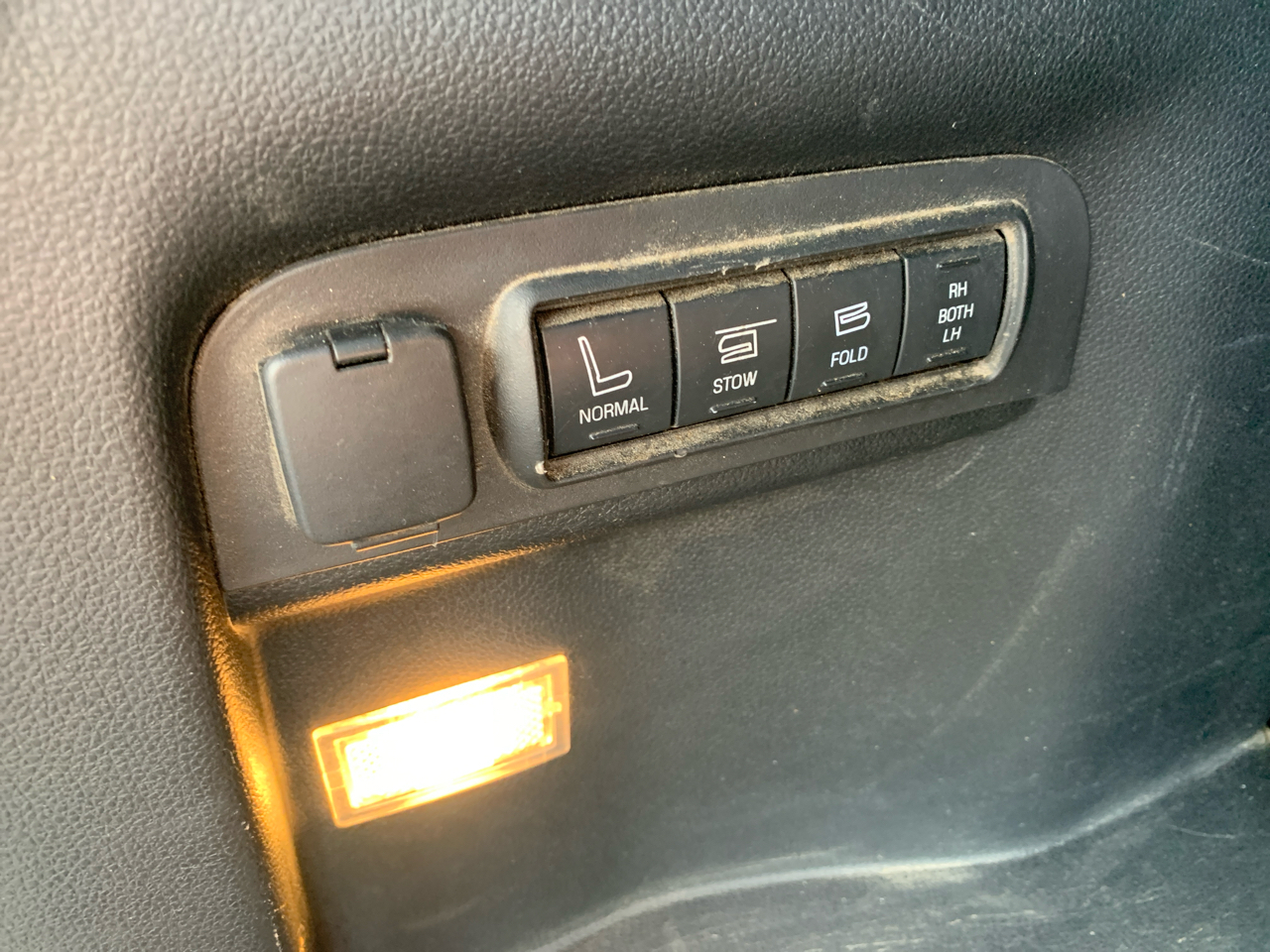 Ford Explorer FWD 4dr Limited 2016 Ford Explorer FWD 4dr Limited 2016