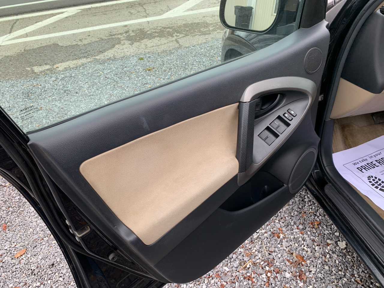 Toyota RAV4 4WD 4dr 4-cyl 4-Spd AT (Natl) 2011 Toyota RAV4 4WD 4dr 4-cyl 4-Spd AT (Natl) 2011