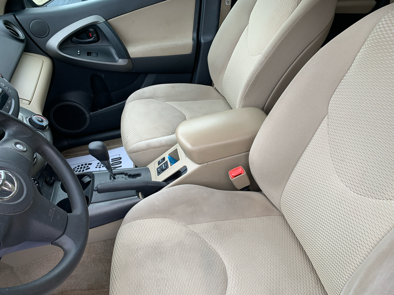 Toyota RAV4 4WD 4dr 4-cyl 4-Spd AT (Natl) 2011 Toyota RAV4 4WD 4dr 4-cyl 4-Spd AT (Natl) 2011