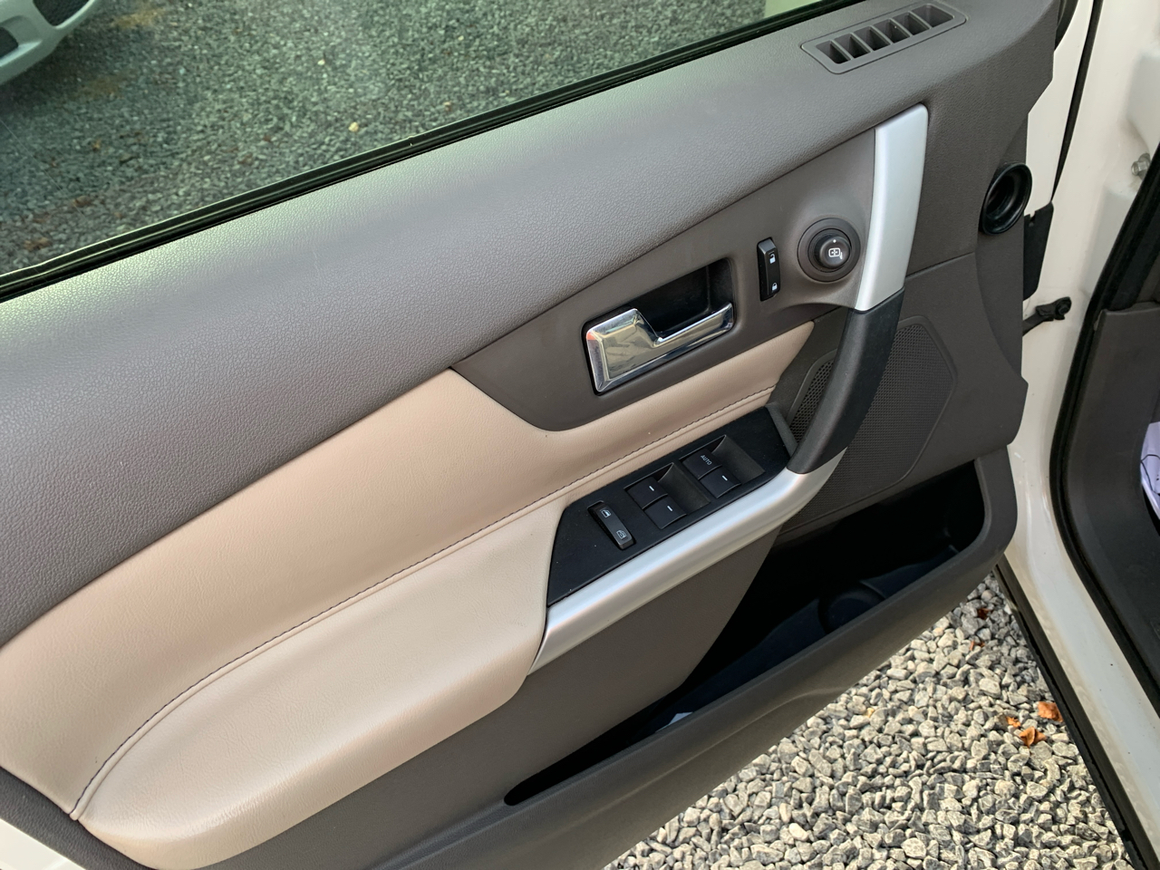 2013 Ford Edge SE photo 4