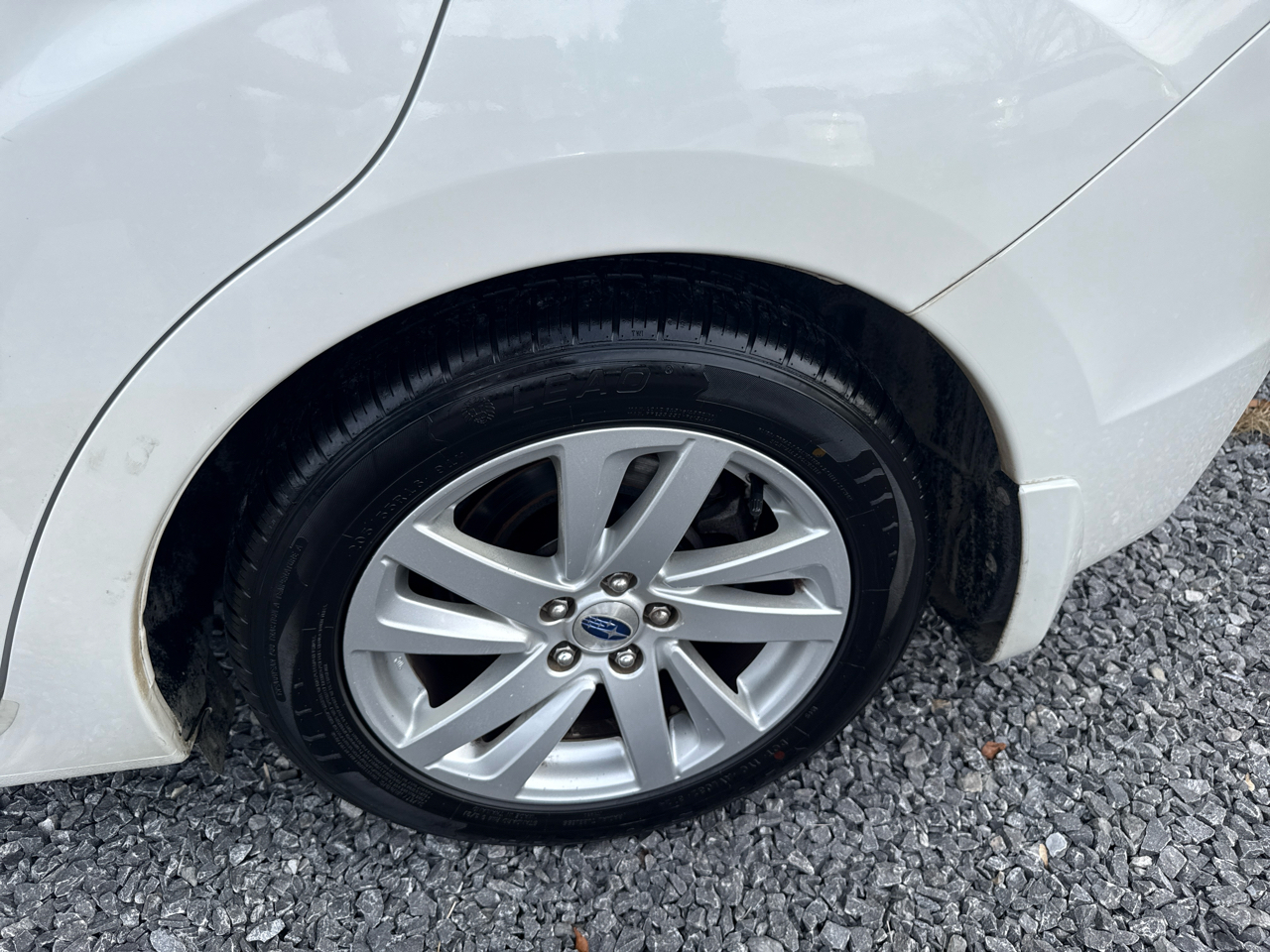 2015 Subaru Impreza 2.0i Premium photo 4