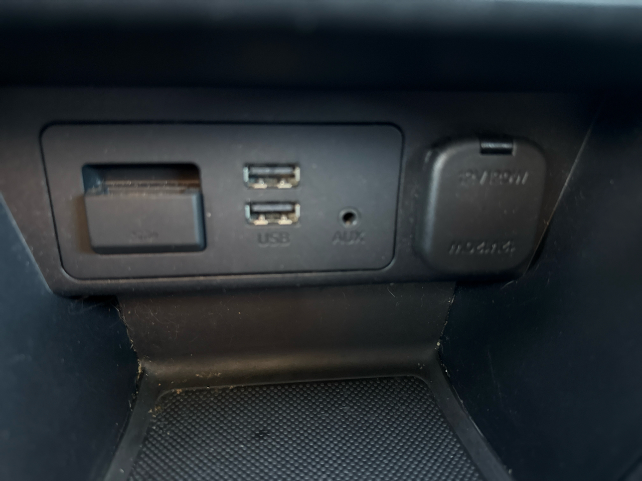 Scion iA 4dr Sdn Auto (Natl) 2016