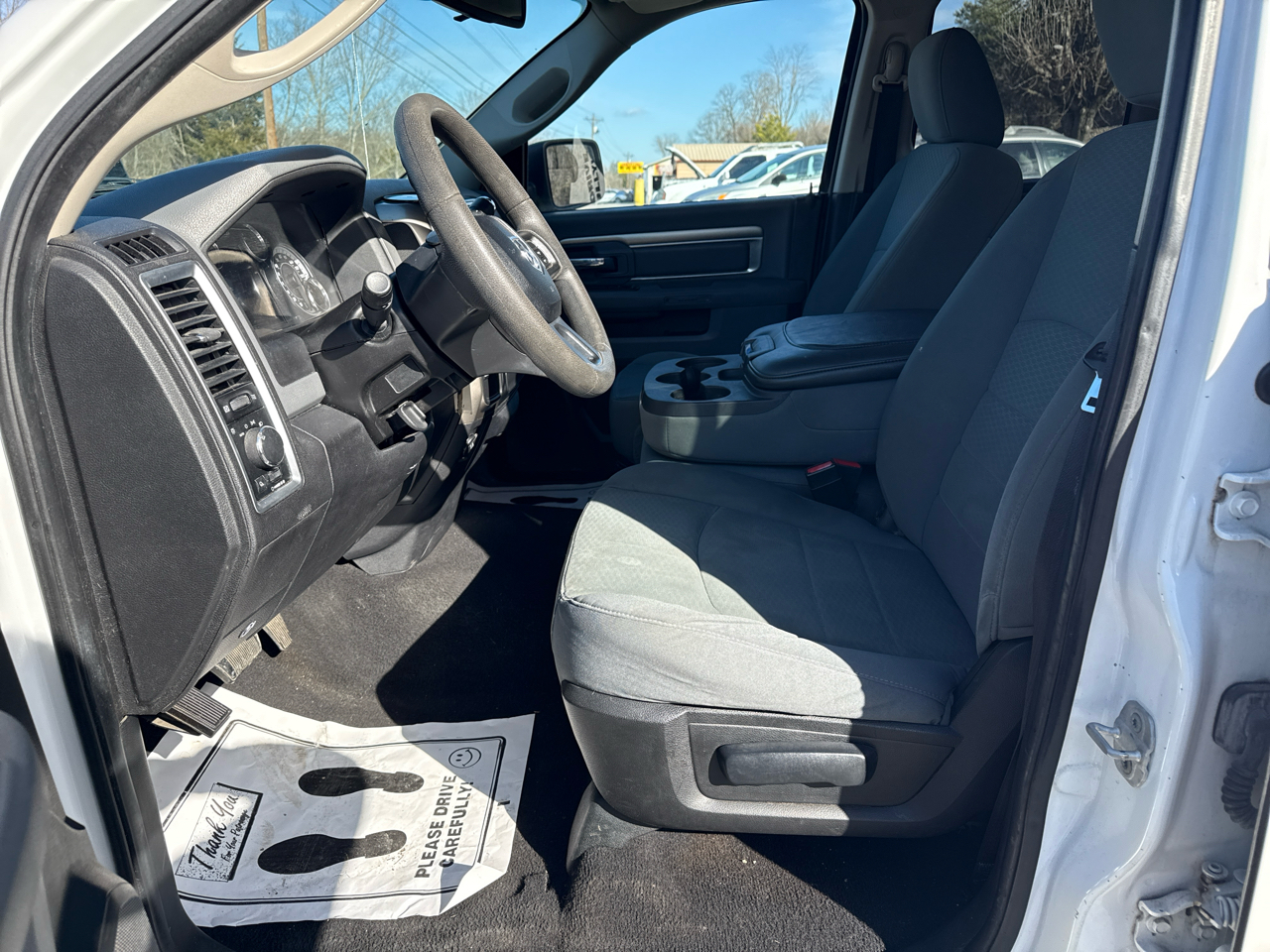 RAM 1500 4WD Quad Cab 140.5" SLT 2013