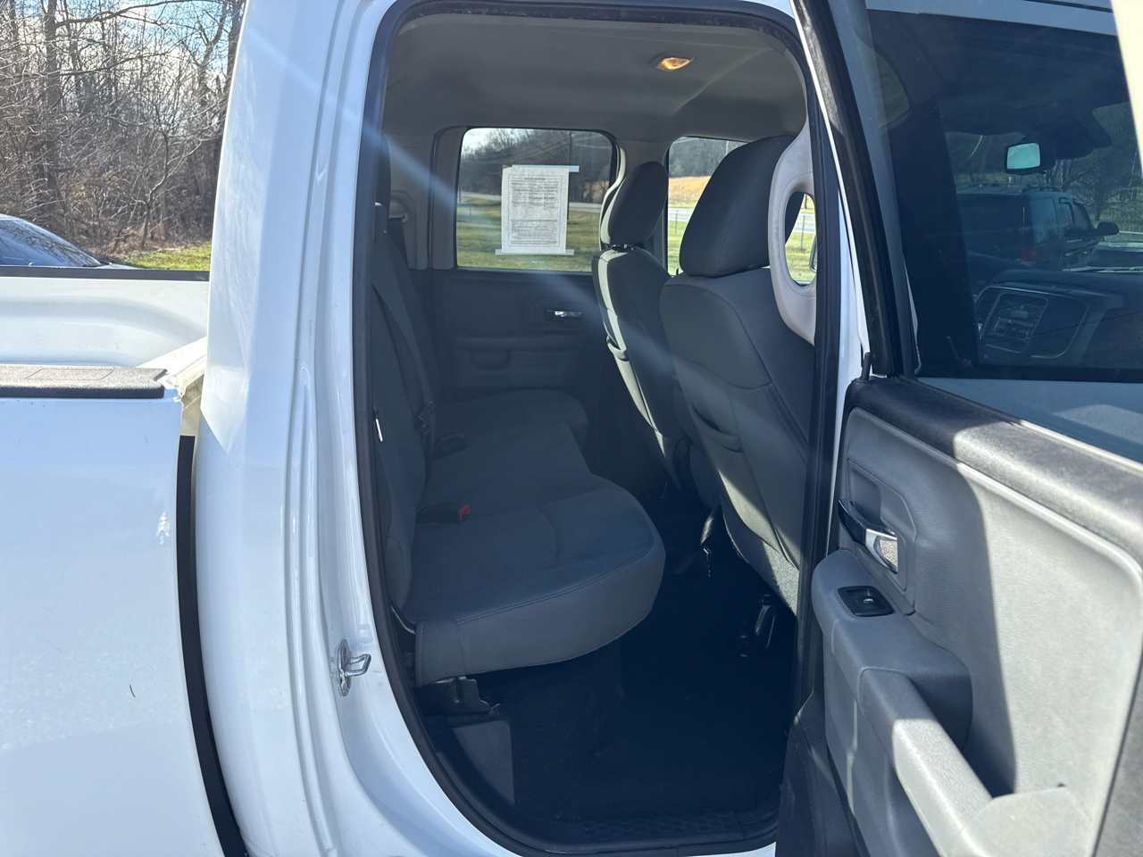 RAM 1500 4WD Quad Cab 140.5" SLT 2013