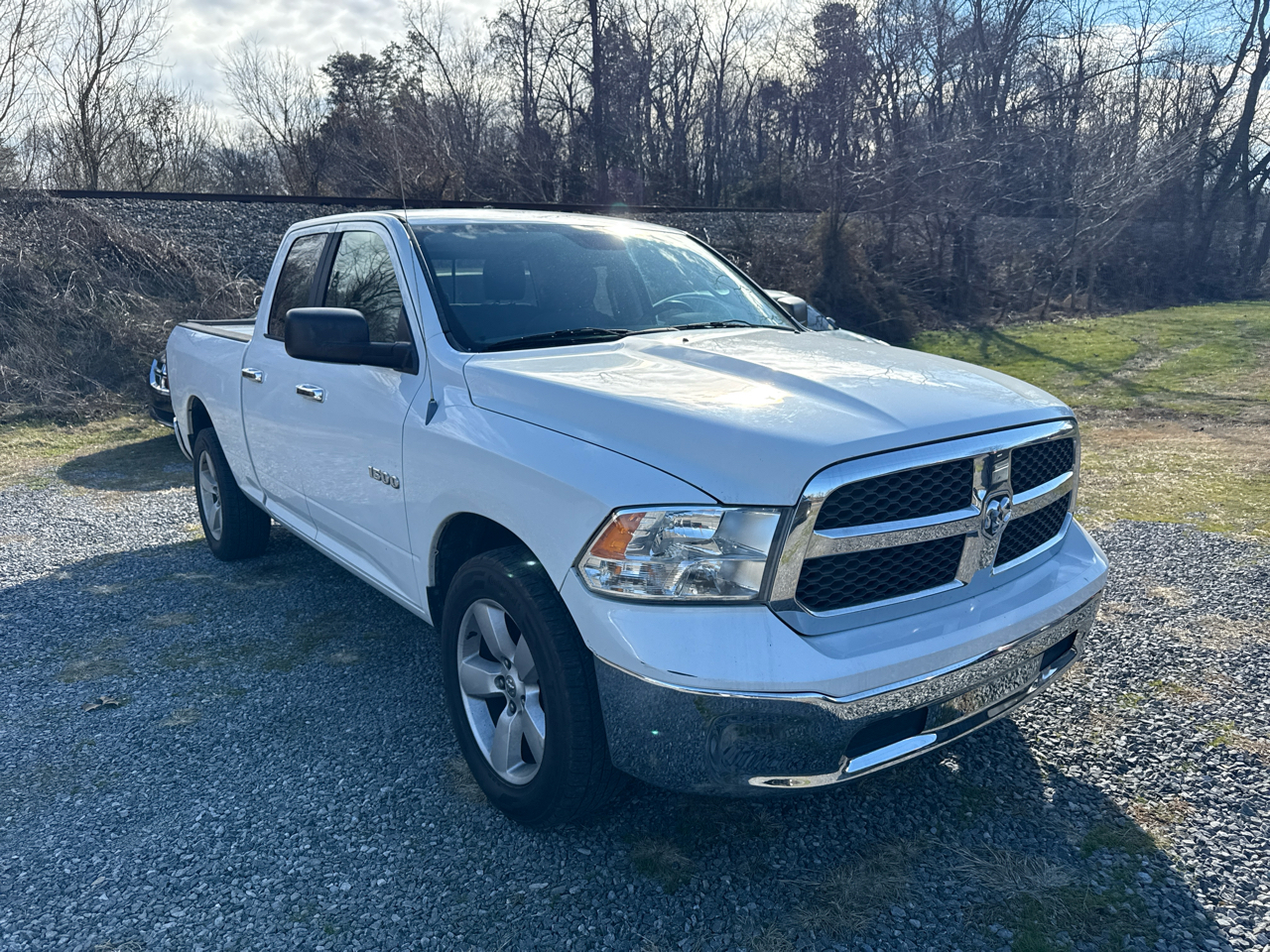 RAM 1500 4WD Quad Cab 140.5" SLT 2013
