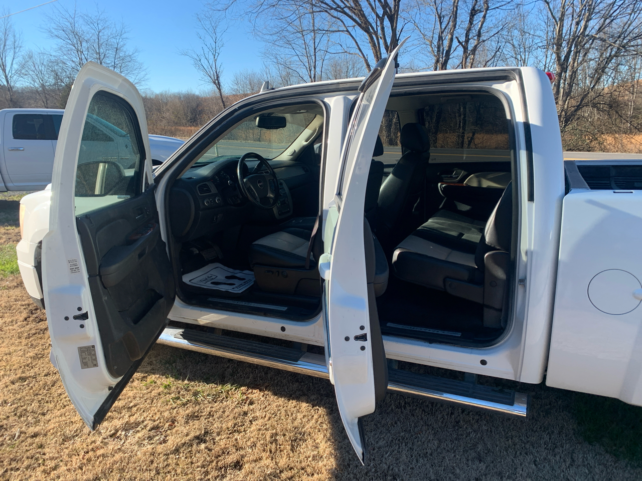 GMC Sierra 1500 4WD Crew Cab 143.5" SLT 2012