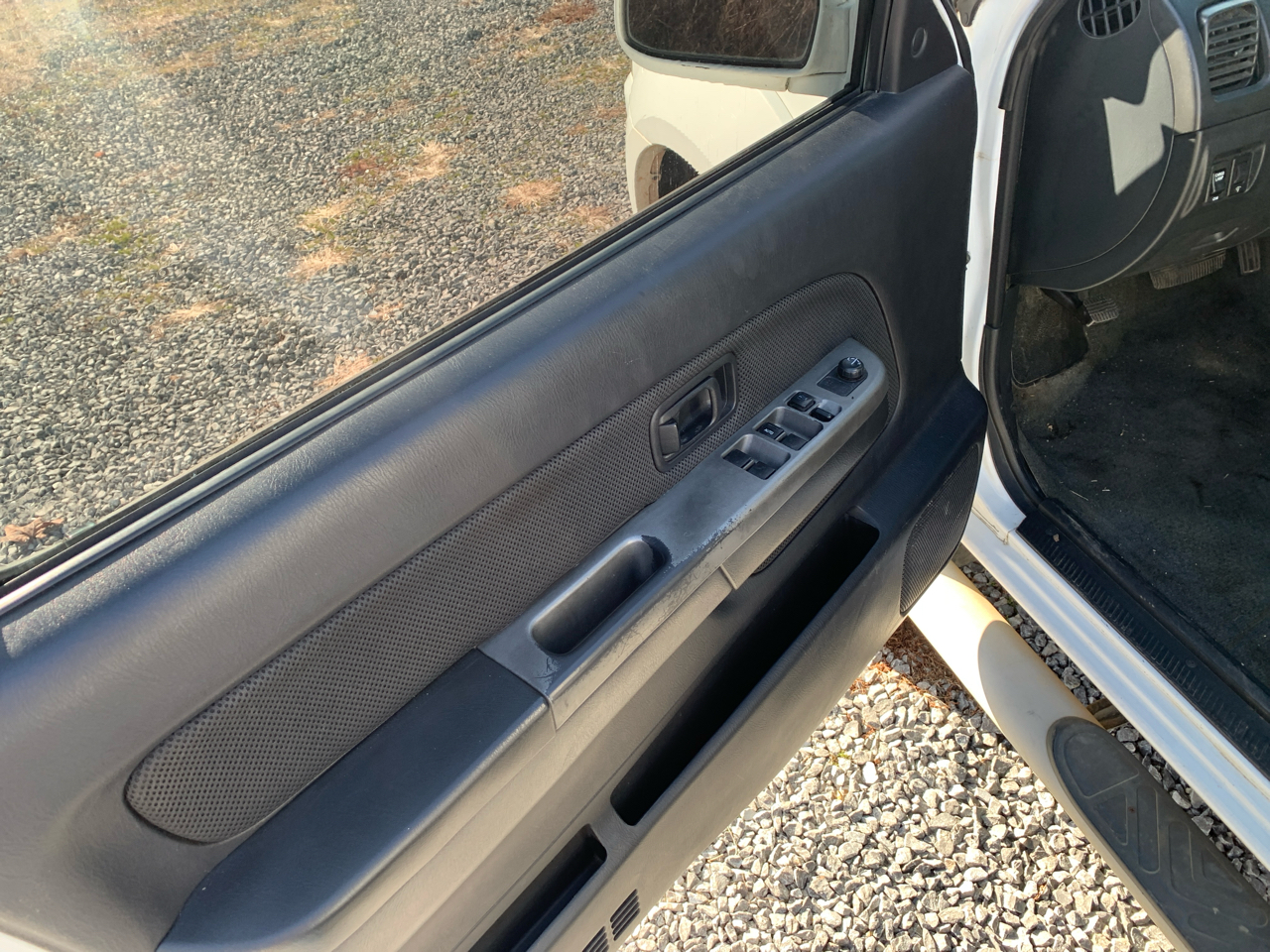 Nissan Frontier 4WD SC Crew Cab V6 Auto SuperCharger SB 2003