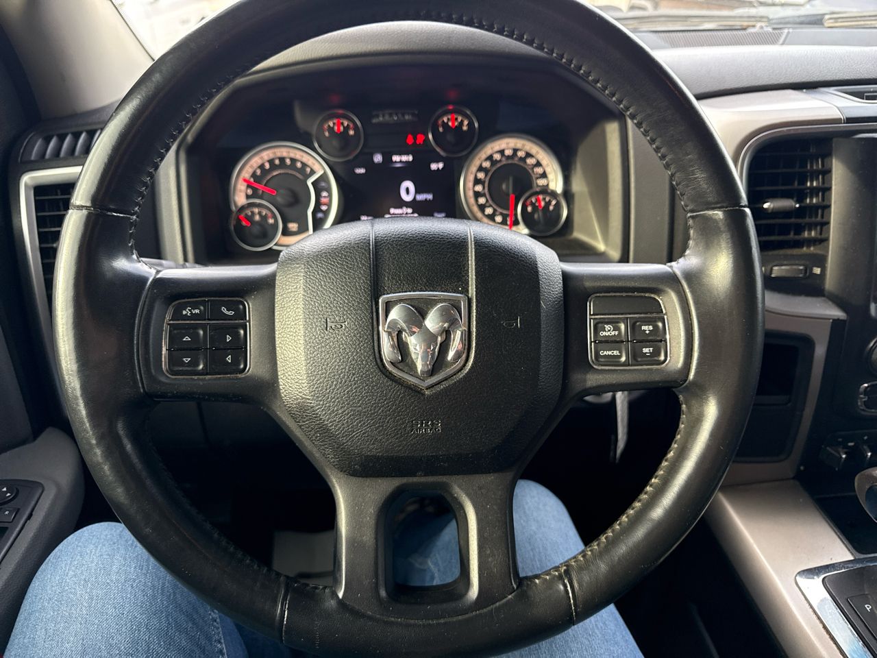 RAM 1500 2WD Crew Cab 140.5" Big Horn 2013