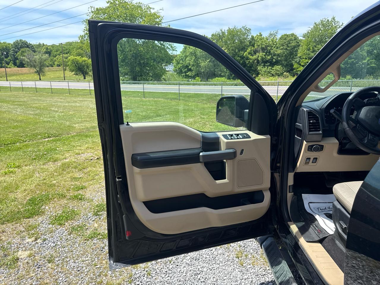 Ford F-150 Lariat 2WD SuperCab 8' Box 2018
