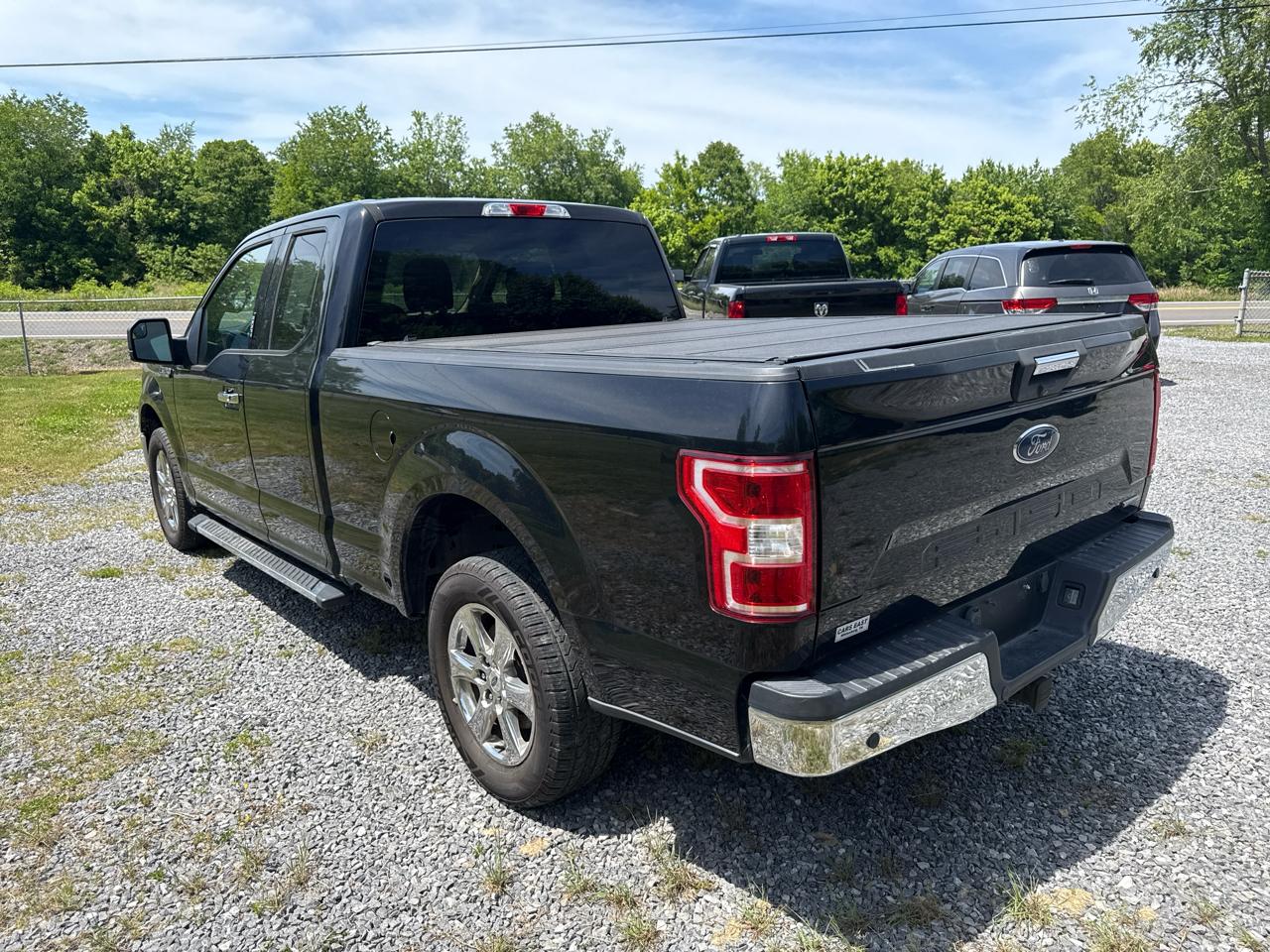 Ford F-150 Lariat 2WD SuperCab 8' Box 2018