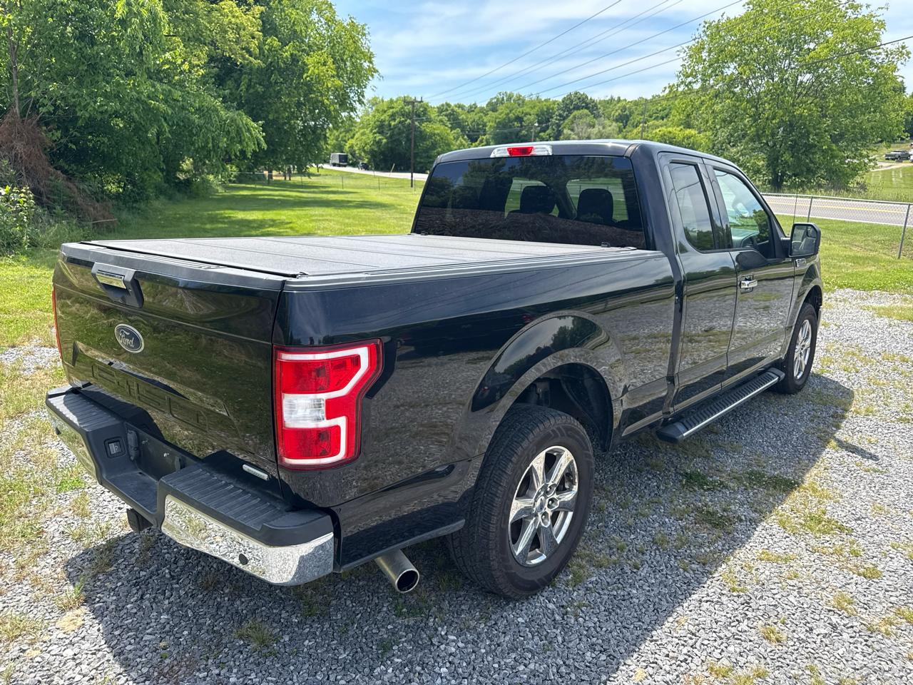 Ford F-150 Lariat 2WD SuperCab 8' Box 2018