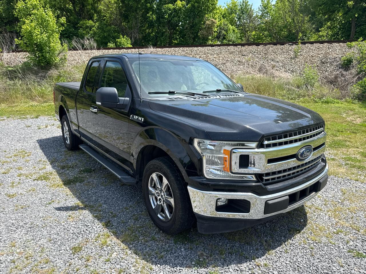 Ford F-150 Lariat 2WD SuperCab 8' Box 2018