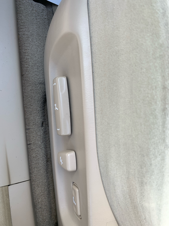 Toyota Highlander 4dr V6 4WD (Natl) 2003