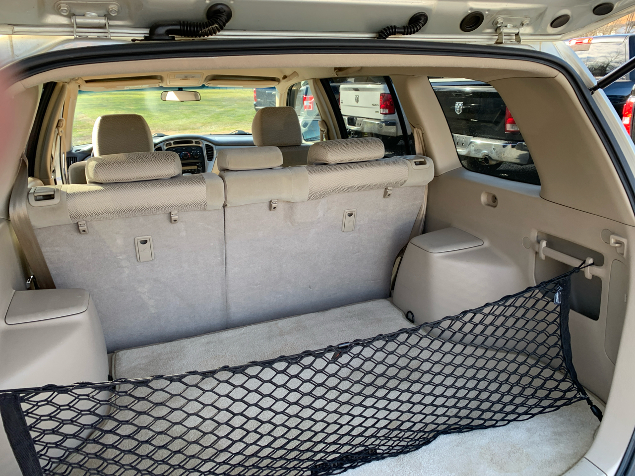 Toyota Highlander 4dr V6 4WD (Natl) 2003