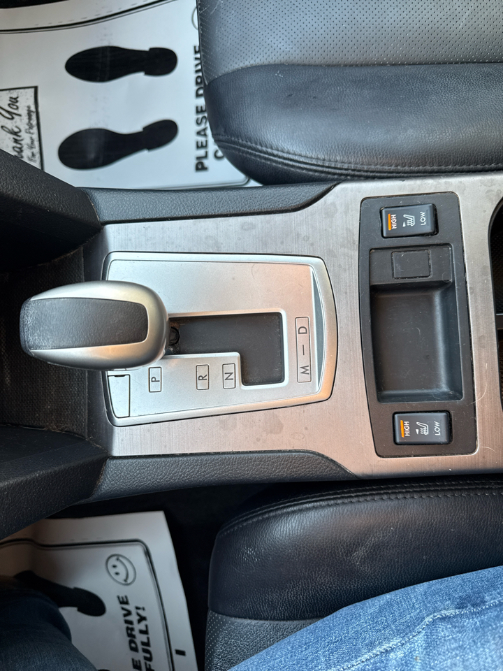 Subaru Outback 4dr Wgn H4 Auto 2.5i Limited Pwr Moon 2011