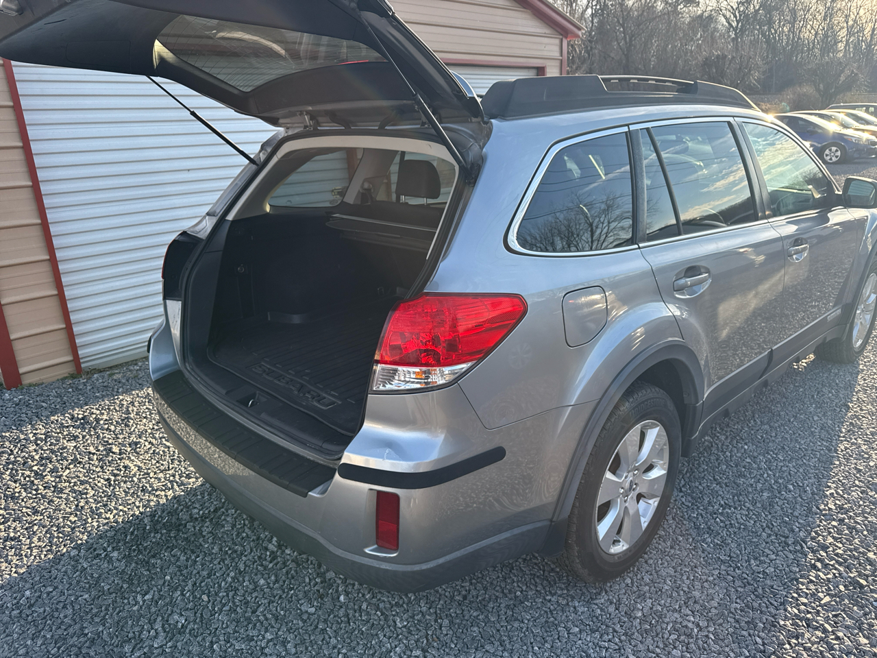 Subaru Outback 4dr Wgn H4 Auto 2.5i Limited Pwr Moon 2011