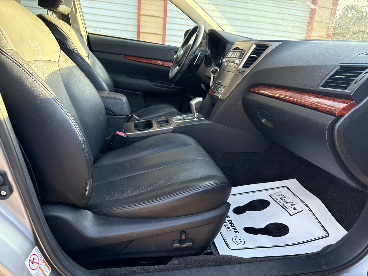 Subaru Outback 4dr Wgn H4 Auto 2.5i Limited Pwr Moon 2011