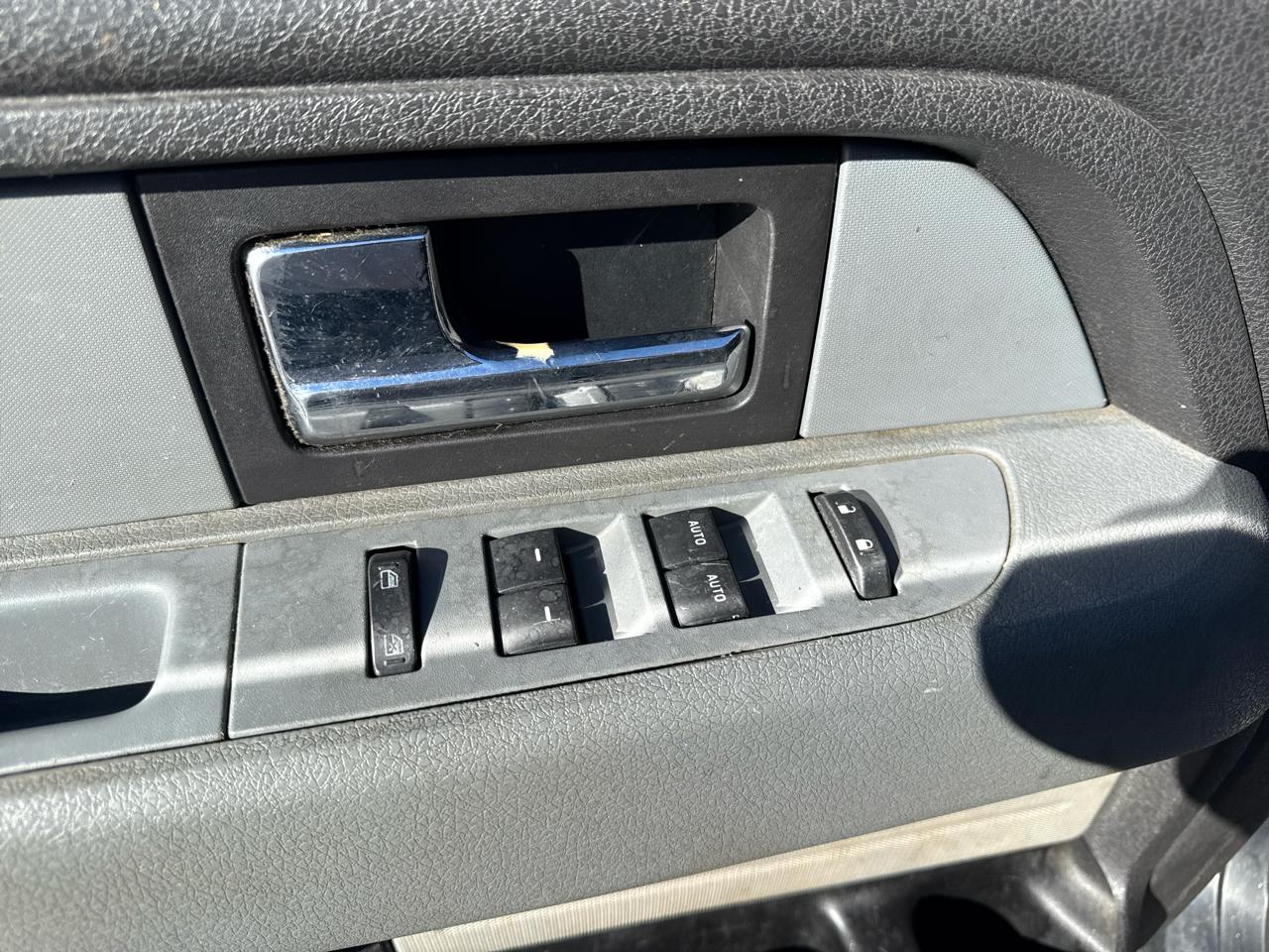 Ford F-150 4WD SuperCab 145" Lariat 2012