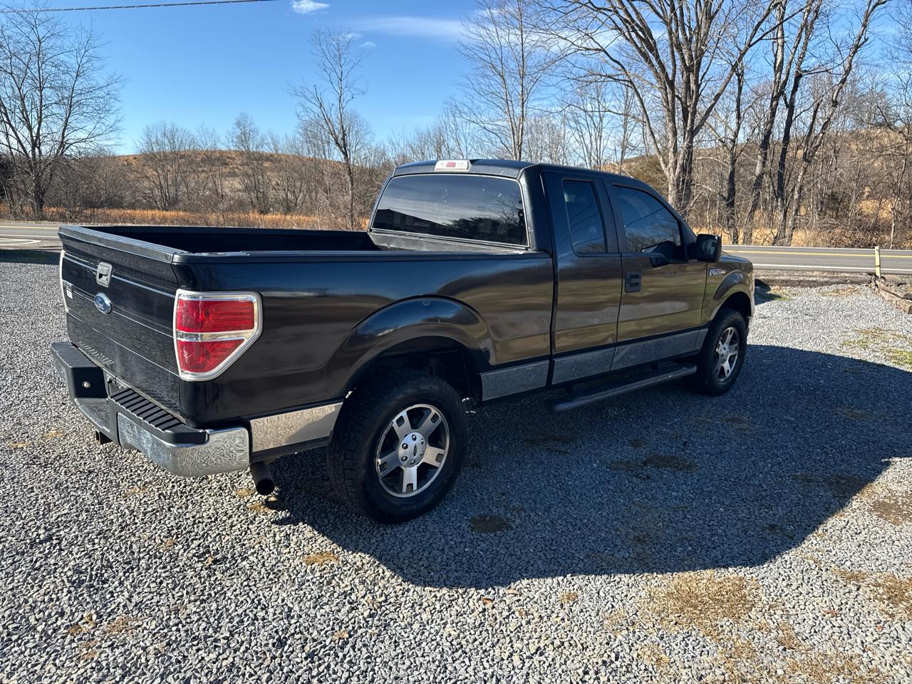 Ford F-150 4WD SuperCab 145" Lariat 2012