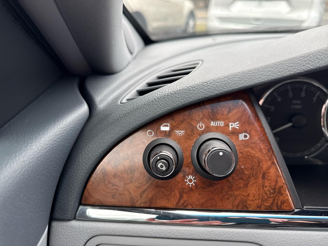 Buick LaCrosse 4dr Sdn CXL 2006