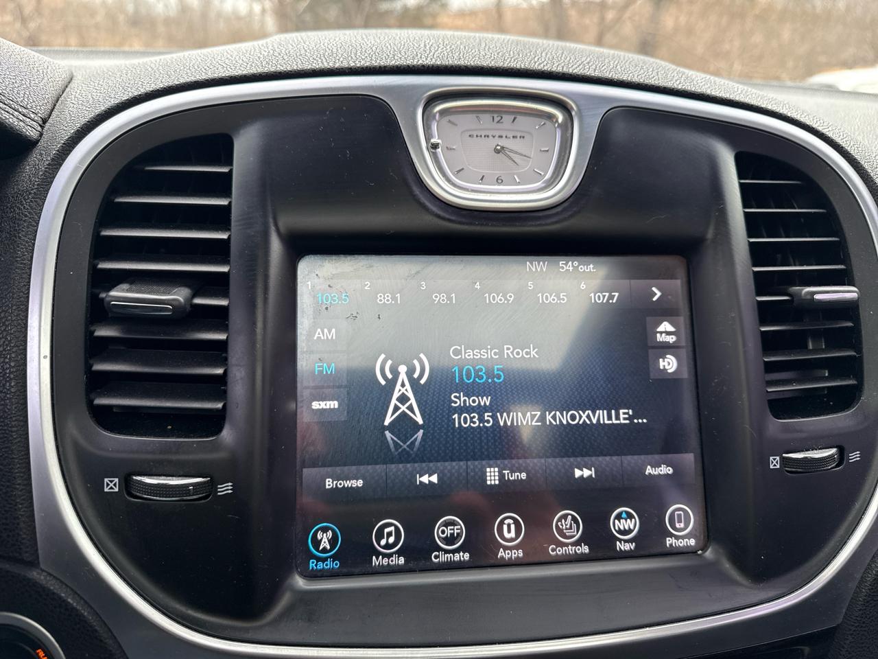 Chrysler 300 Limited RWD 2017