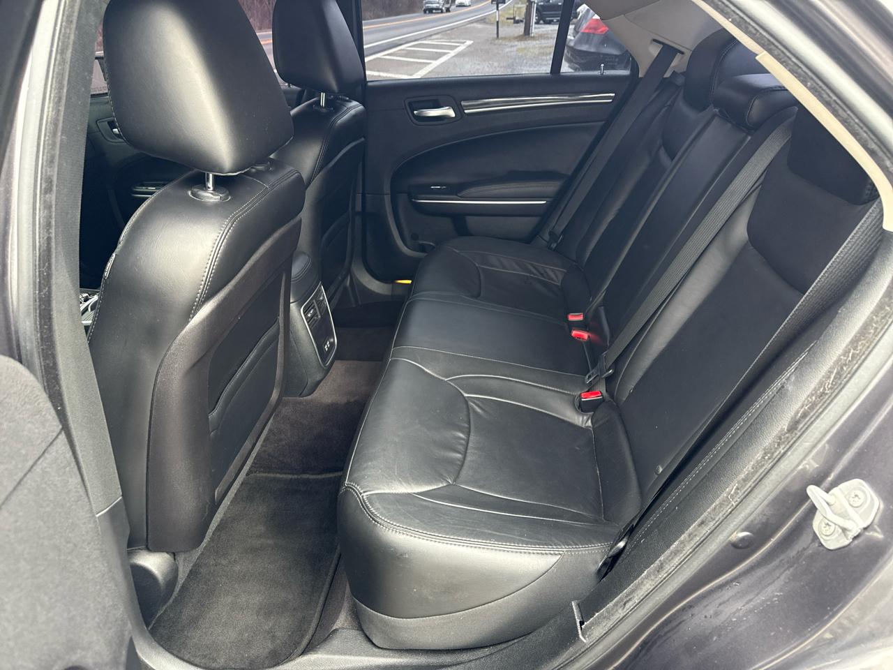 Chrysler 300 Limited RWD 2017