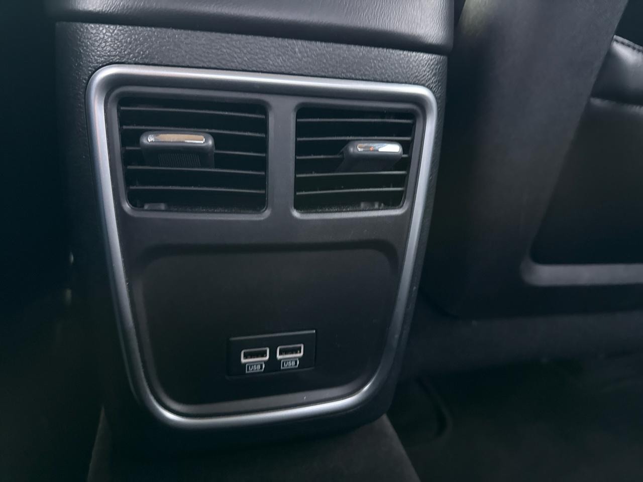 Chrysler 300 Limited RWD 2017