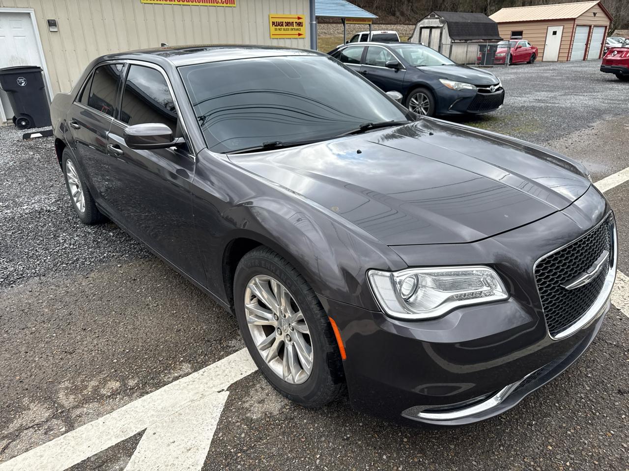 Chrysler 300 Limited RWD 2017