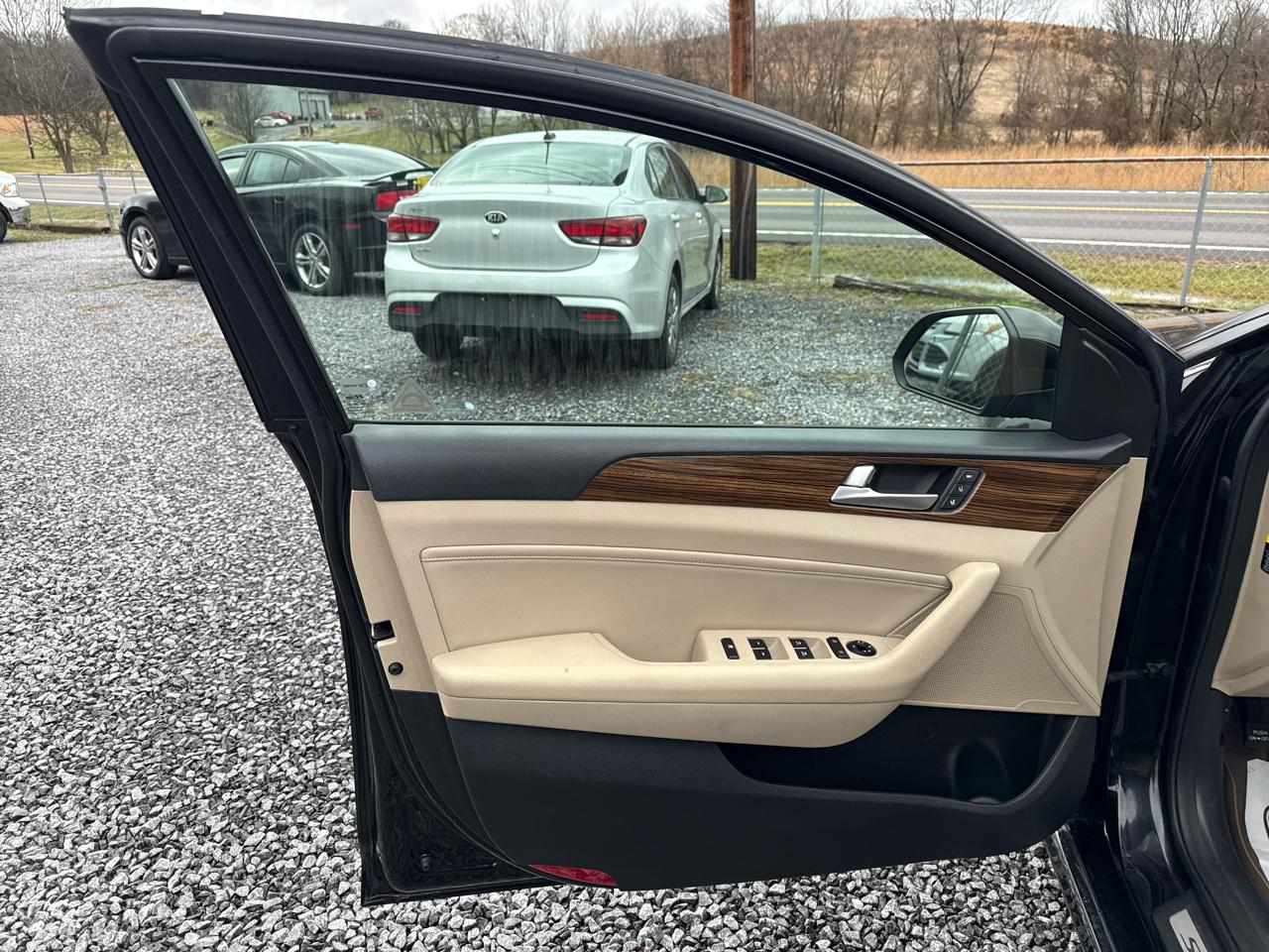 Hyundai Sonata Hybrid Limited 2.0L 2017