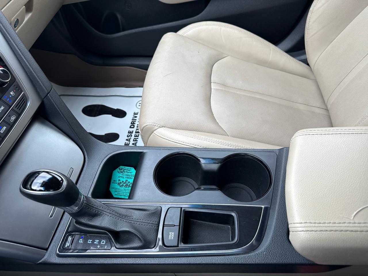 Hyundai Sonata Hybrid Limited 2.0L 2017